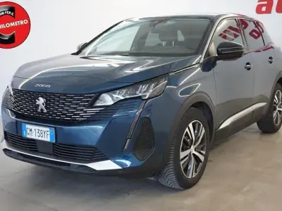 Usata Peugeot 3008 Allure 131 CV (96 kW) 2023 Blu SUV