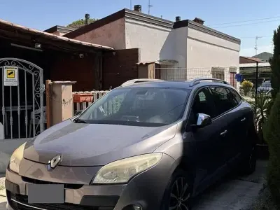 Usata Renault Mégane GrandTour Luxe 130 CV (95 kW) 2010 Grigio Station wagon