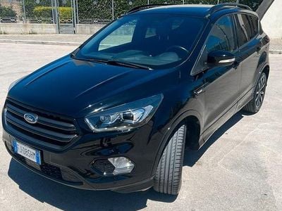 Nero Usata 2017 Ford Kuga ST-Line SUV | 13.500 € (Ottimo prezzo)