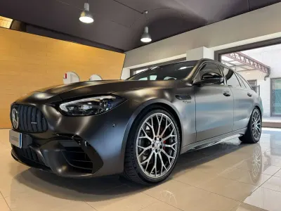 Usata Mercedes C63 AMG Premium Plus 680 CV (500 kW) 2024 Grigio Station wagon