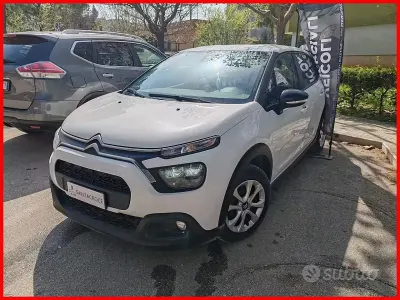 Usata Citroën C3 Feel 100 CV (73 kW) 2021 Bianco Utilitaria