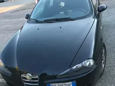 Usata Alfa Romeo 147 105 CV (77 kW) 2007 Utilitaria