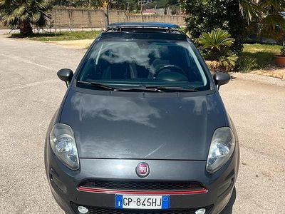 Usata Fiat Punto 90 CV (66 kW) 2015 Grigio Utilitaria