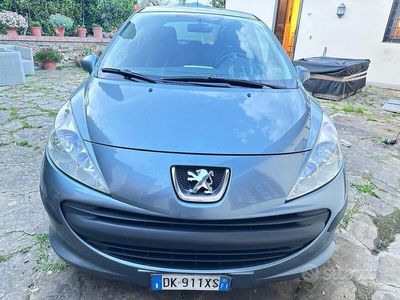 usata Peugeot 207 benzina ok neopatentati