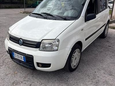 Usata Fiat Panda Emotion 70 CV (51 kW) 2005 Bianco Utilitaria