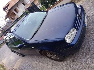 Usata VW Golf IV 105 CV (77 kW) 2001 Berlina