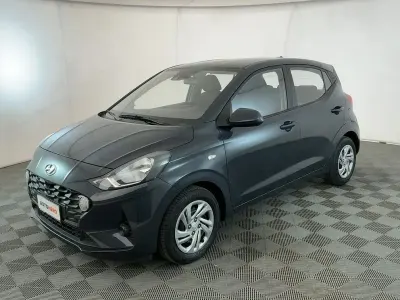 Usata Hyundai i10 Advanced 67 CV (49 kW) 2023 Blu Utilitaria