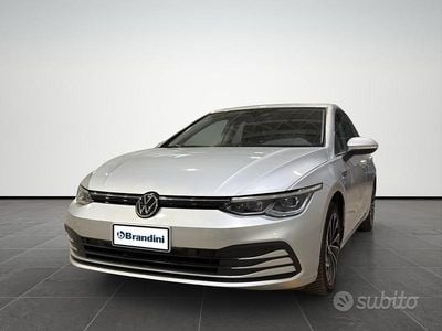 Usata VW Golf VII Life 116 CV (85 kW) 2020 Grigio Berlina