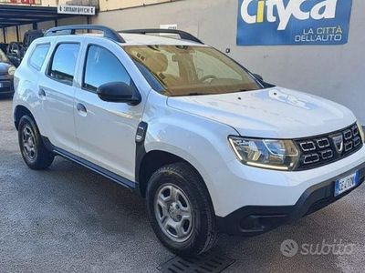 Usata Dacia Duster Essentiel 116 CV (85 kW) 2020 Bianco pastello SUV