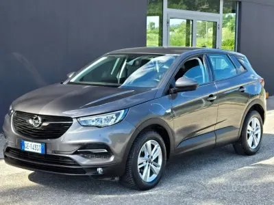Usata Opel Grandland X Business 131 CV (96 kW) 2021 Grigio SUV
