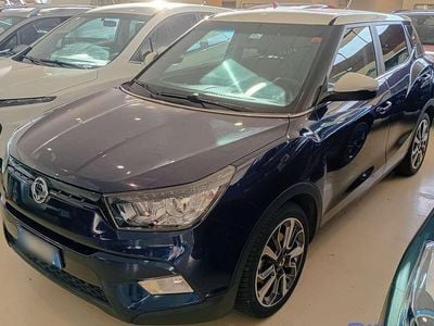 Usata SsangYong Tivoli 116 CV (85 kW) 2016 Blu/azzurro SUV