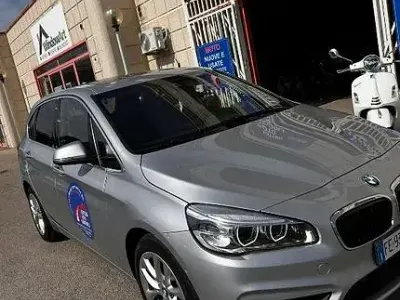 Usata BMW 218 Luxury Line 95 CV (69 kW) 2016 Grigio Station wagon