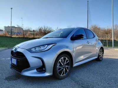 Usata Toyota Yaris Hybrid
