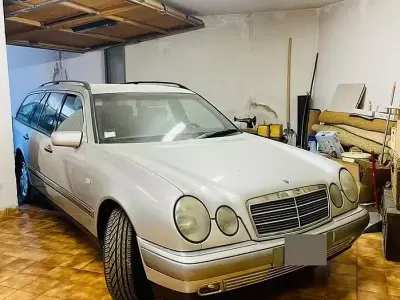 Usata Mercedes C250 113 CV (83 kW) 1999 Grigio Station wagon