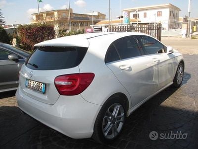 Usata Mercedes A180 Premium 122 CV (89 kW) 2013 Bianco Berlina