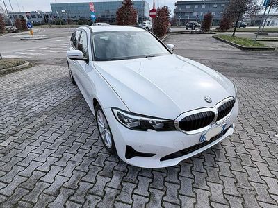 Usata BMW 320 Advantage 190 CV (139 kW) 2020 Bianco Station wagon