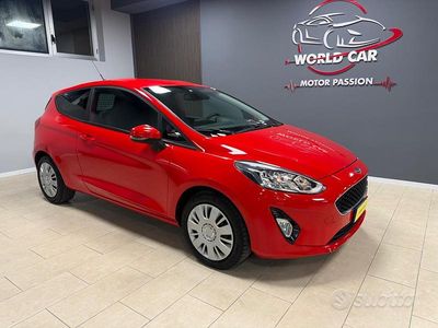 Usata Ford Fiesta Trend 85 CV (62 kW) 2020 Rosso Utilitaria