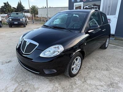 Usado Lancia Ypsilon 60 CV (44 kW) 2007 Negro Utilitario