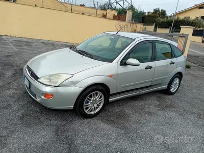 usata Ford Focus 1.6i 16V cat 5p. Ambiente