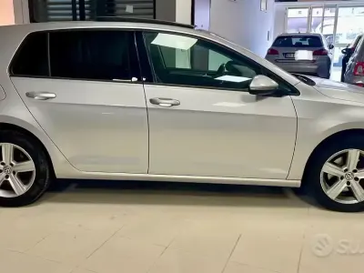 Używany VW Golf VII Highline 150 KM (110 kW) 2017 Szary Sedan/Limuzyna