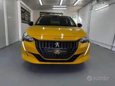 Usata Peugeot 208 Active 75 CV (55 kW) 2023 Giallo Utilitaria