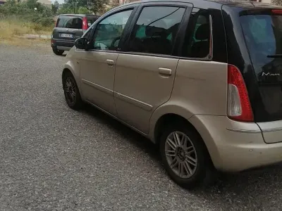 Usata Lancia Musa 95 CV (69 kW) 2011 Monovolume