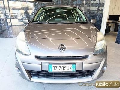 Brugt Renault Clio II 75 HK (55 kW) 2010 Grå Sedan
