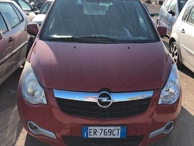 Usata Opel Agila 86 CV (63 kW) 2013 Rosso Utilitaria
