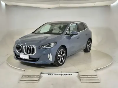 Gebraucht BMW 218 Active Tourer Luxury Line 136 PS (100 kW) 2022 Blau Van / Kleinbus