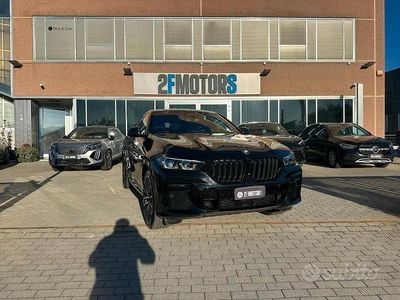 Begagnad BMW X6 M Sport 333 HK (244 kW) 2021 Svart SUV