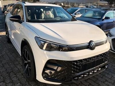 Nuova VW Tiguan R-line Plus 150 CV (110 kW) 2025 Bianco SUV