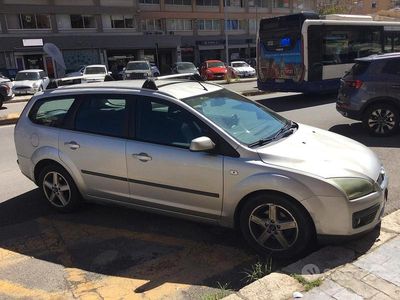 Usata Ford Focus Titanium 90 CV (66 kW) 2007 Grigio Station wagon