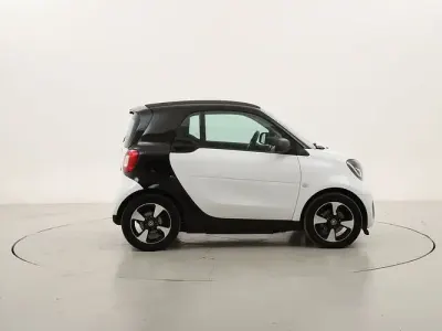 Usata Smart ForTwo Coupé Passion 41 kW (56 CV) 2022 Utilitaria