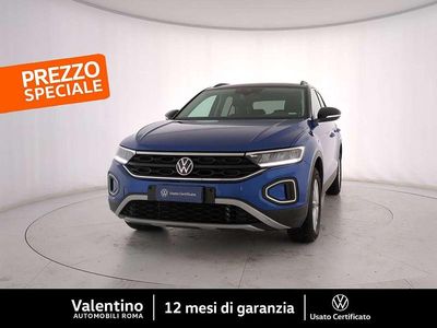 Usata VW T-Roc Life 110 CV (80 kW) 2022 Blu SUV