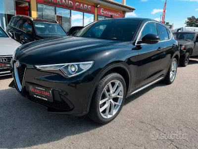 Usata Alfa Romeo Stelvio 190 CV (139 kW) 2021 Nero SUV