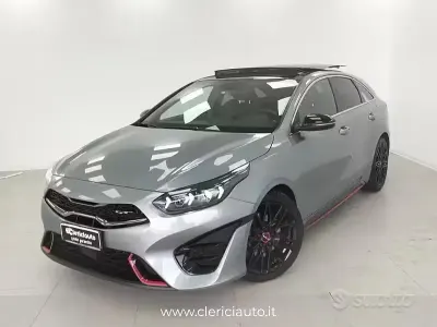 Usado Kia ProCeed GT 204 CV (150 kW) 2022 Gris Familiar