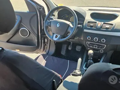 Usata Renault Mégane III 110 CV (80 kW) 2010 Grigio Berlina