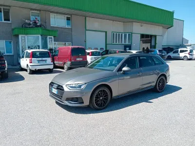 Usata Audi A4 Advanced 163 CV (119 kW) 2021 Grigio Station wagon