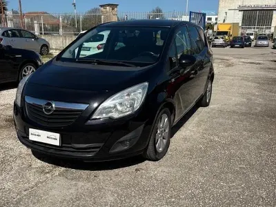 Usata Opel Meriva 101 CV (74 kW) 2011 Nero Monovolume