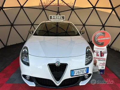 Usata Alfa Romeo Giulietta Super 120 CV (88 kW) 2017 Bianco Utilitaria