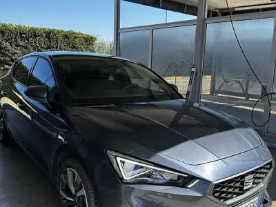 Usata Seat Leon FR 131 CV (96 kW) 2021 Grigio Berlina