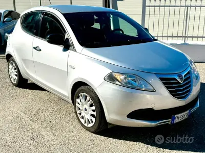 Usata Lancia Ypsilon S 95 CV (69 kW) 2012 Grigio Utilitaria