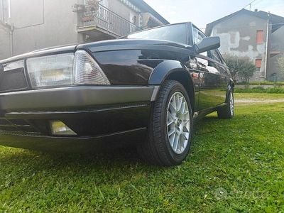 Usata Alfa Romeo 75 1990 Nero Berlina