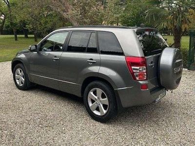 Grigio Usata 2009 Suzuki Grand Vitara SUV | 6800 € (Buon prezzo)