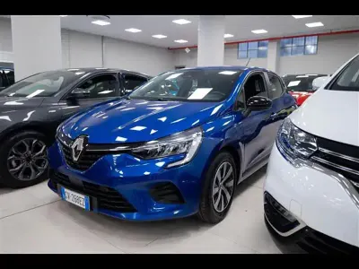 Usata Renault Clio Techno 2024 Grigio chiaro Utilitaria