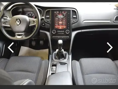 Usata Renault Mégane 140 CV (102 kW) 2018 Blu Berlina