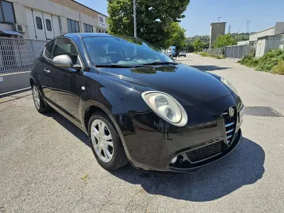 Usata Alfa Romeo MiTo Distinctive 95 CV (69 kW) 2012 Nero Utilitaria