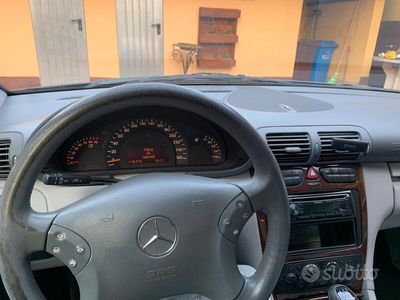 Mercedes C180