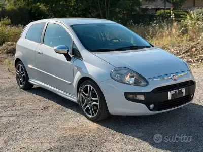 Usata Fiat Punto Evo Sport 90 CV (66 kW) 2010 Bianco Utilitaria