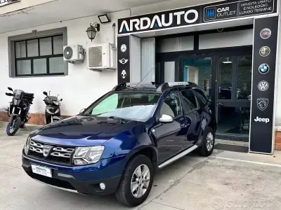 Usata Dacia Duster 110 CV (80 kW) 2015 Blu SUV